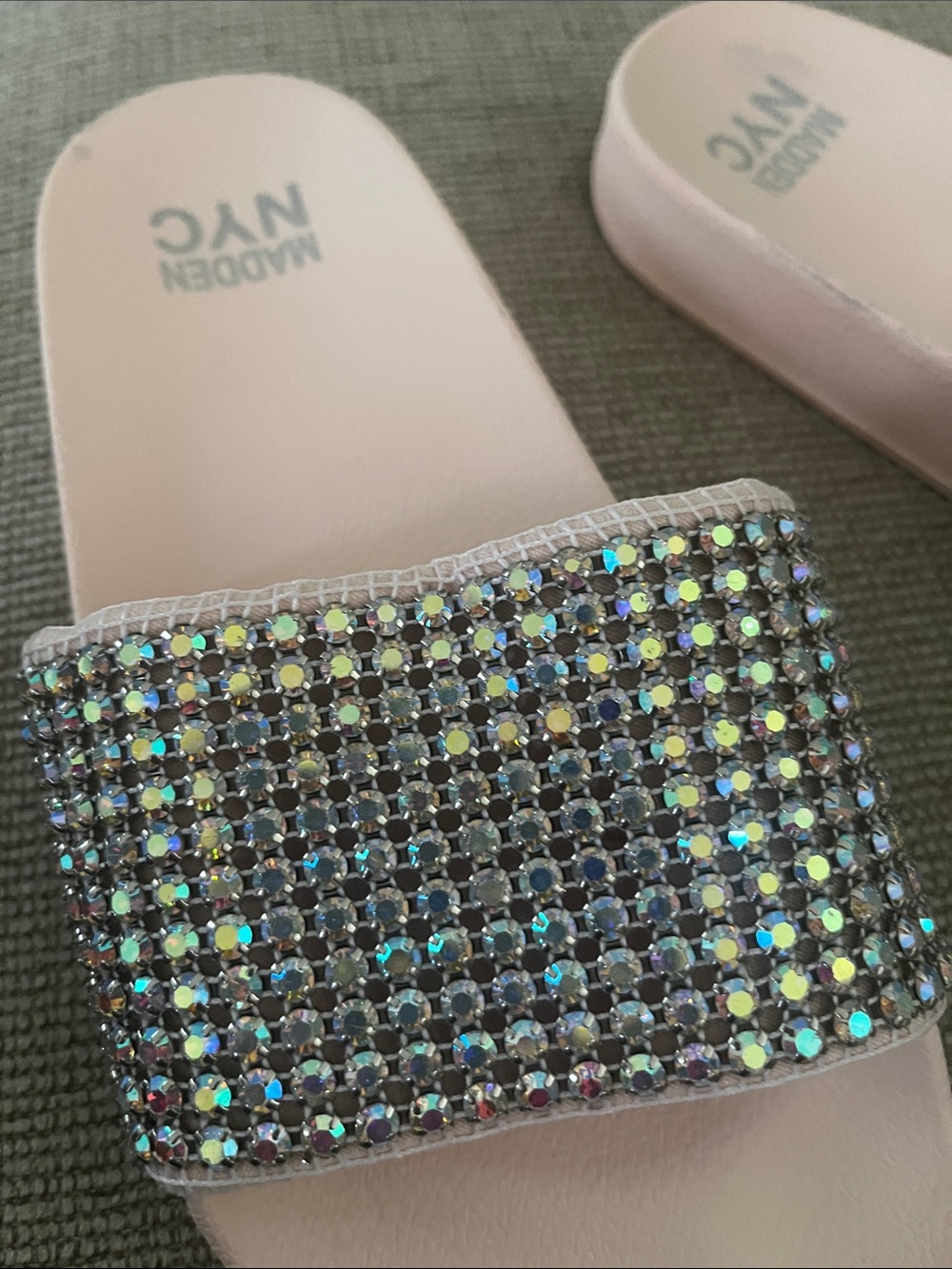 Madden NYC Women's Pink Crystal Slide Sandals 7 - Picture 4 of 15